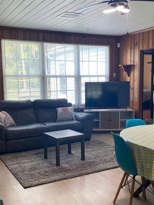Cozy Home, King Bed, 3 Bedrooms,Close To Downtown Beaches Towncenter Jacksonville Luaran gambar